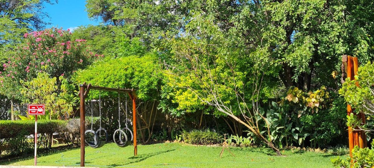 Thamalakane Guest House Maun Exterior foto